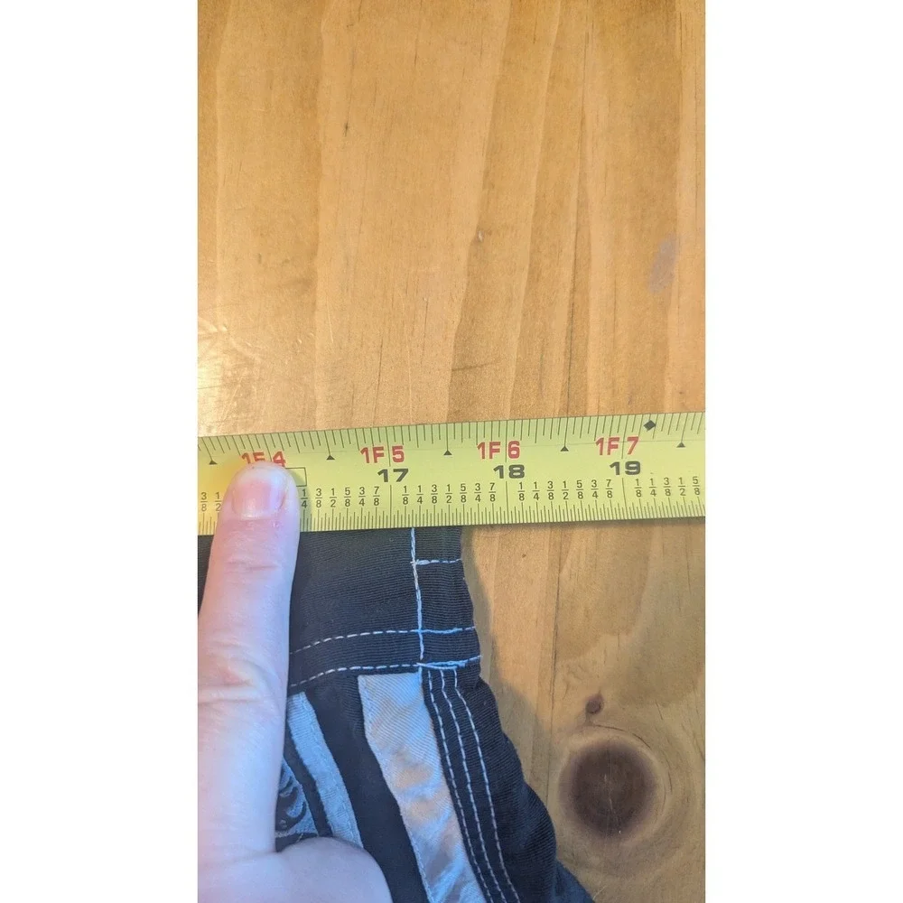 Winners Competition Grade Black‎ Board Shorts Mens XL Tribal Stripe Cargo Pocket